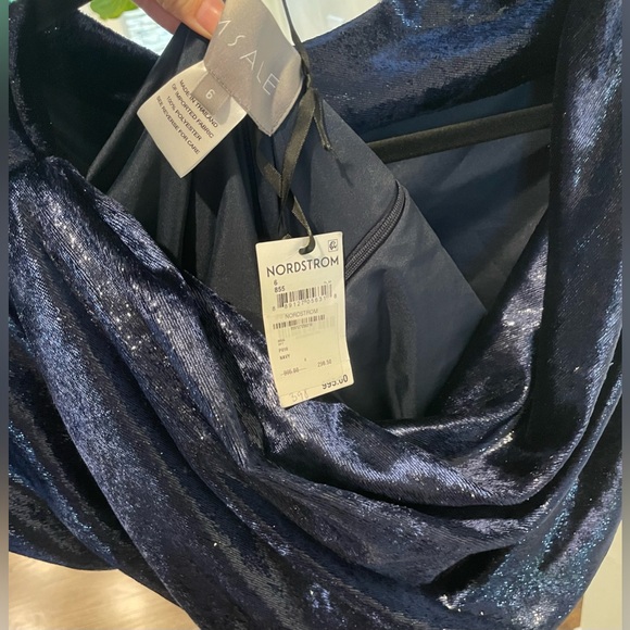 Amsale One-Shoulder Metalic Velvet Gown - Picture 7 of 7